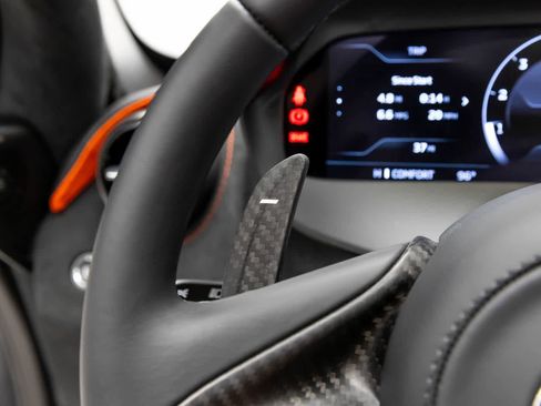 New 2026 McLaren 750S Spider RWD image 27