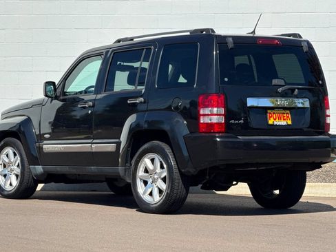 Used 2012 Jeep Liberty Sport AWD/4WD image 6