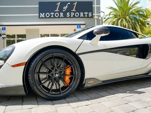 Used 2019 McLaren 600LT RWD image 11
