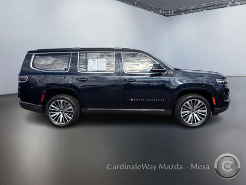 Used 2022 Jeep Grand Wagoneer Series III image 3