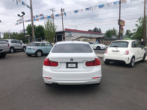 Used 2012 BMW 328i Sedan RWD image 5
