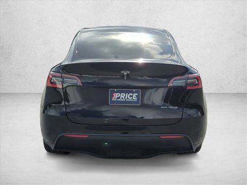 Used 2021 Tesla Model Y Long Range image 7