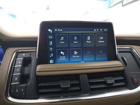 Used 2024 Chevrolet Tahoe Premier AWD/4WD image 24