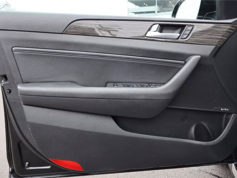 Used 2015 Hyundai Sonata Limited w/ Option Group 06 image 11