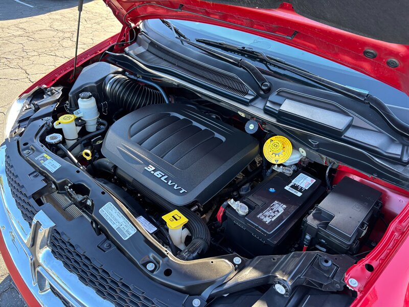 Used 2013 Dodge Grand Caravan American Value Package FWD image 17