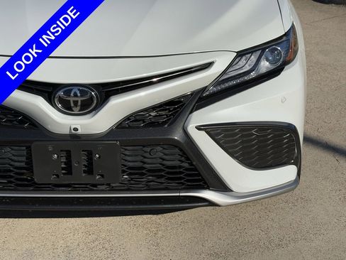 Used 2021 Toyota Camry XSE image 10