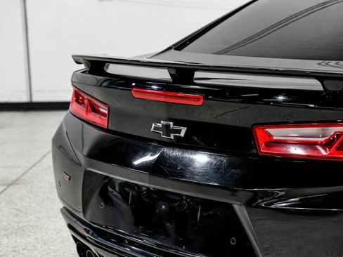 Used 2016 Chevrolet Camaro SS RWD image 54