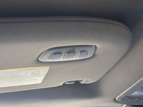 Used 2017 Ford F150 Lariat w/ Equipment Group 502A Luxury AWD/4WD image 24