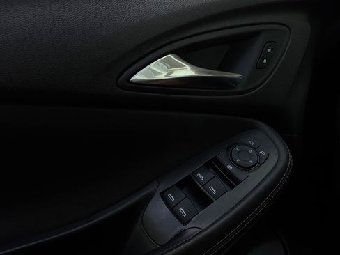 Used 2025 Buick Encore GX Preferred FWD image 19