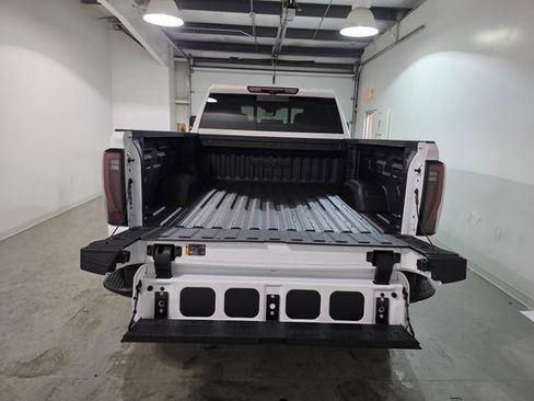 New 2026 GMC Sierra 2500 AT4X w/ LPO, Black Badging Package image 7