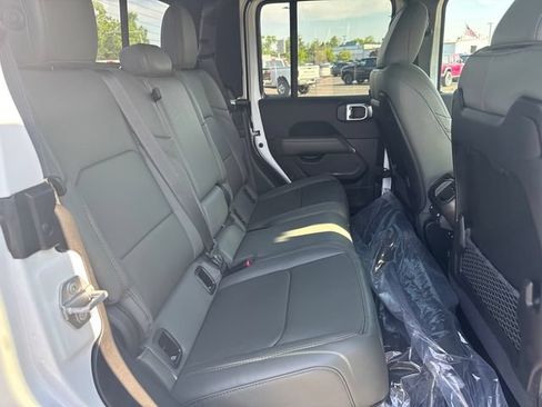 New 2026 Jeep Gladiator Mojave AWD/4WD image 16