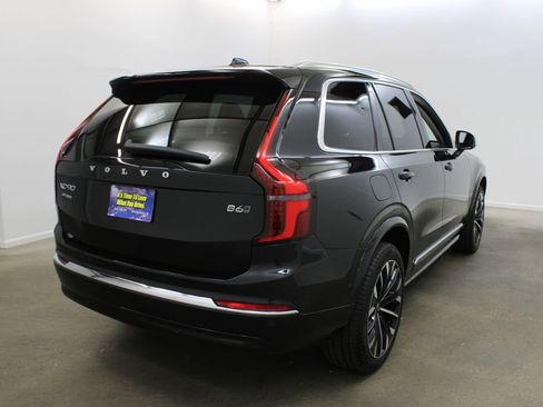 Certified 2025 Volvo XC90 B6 Plus image 5
