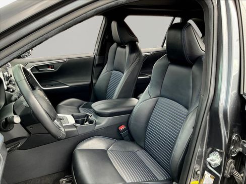 Used 2020 Toyota RAV4 XSE AWD/4WD image 21