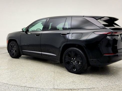 Used 2025 Jeep Wagoneer S Launch Edition image 7