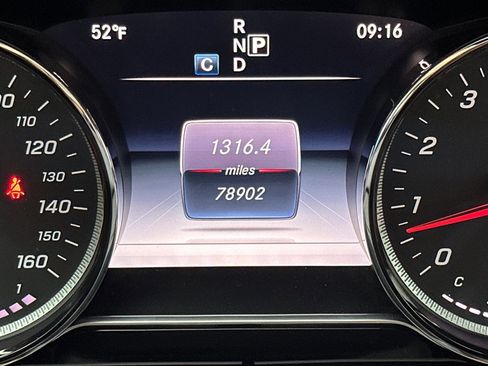 Used 2017 Mercedes-Benz E 300 image 25