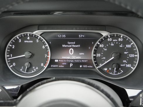 Used 2023 Nissan Pathfinder SL image 20