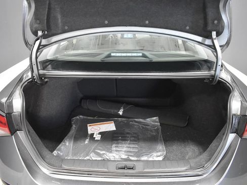 Certified 2025 Nissan Sentra S FWD image 29