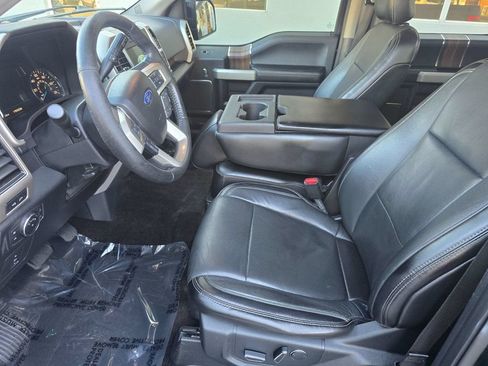 Used 2017 Ford F150 Lariat w/ Equipment Group 501A Mid AWD/4WD image 8