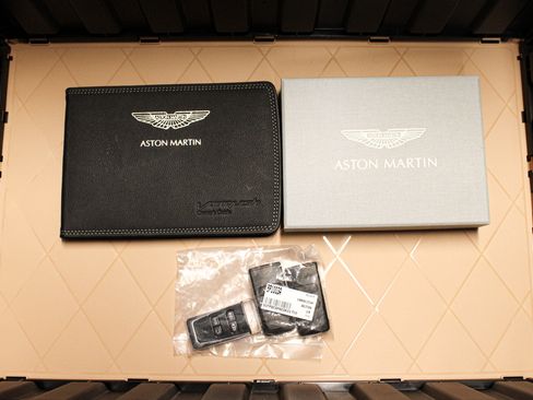 Used 2014 Aston Martin Vanquish Volante RWD image 47