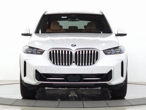 Used 2026 BMW X5 xDrive40i AWD/4WD image 2
