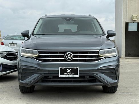 Used 2022 Volkswagen Tiguan SE image 5