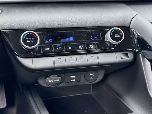 New 2026 Hyundai Elantra Hybrid FWD image 11