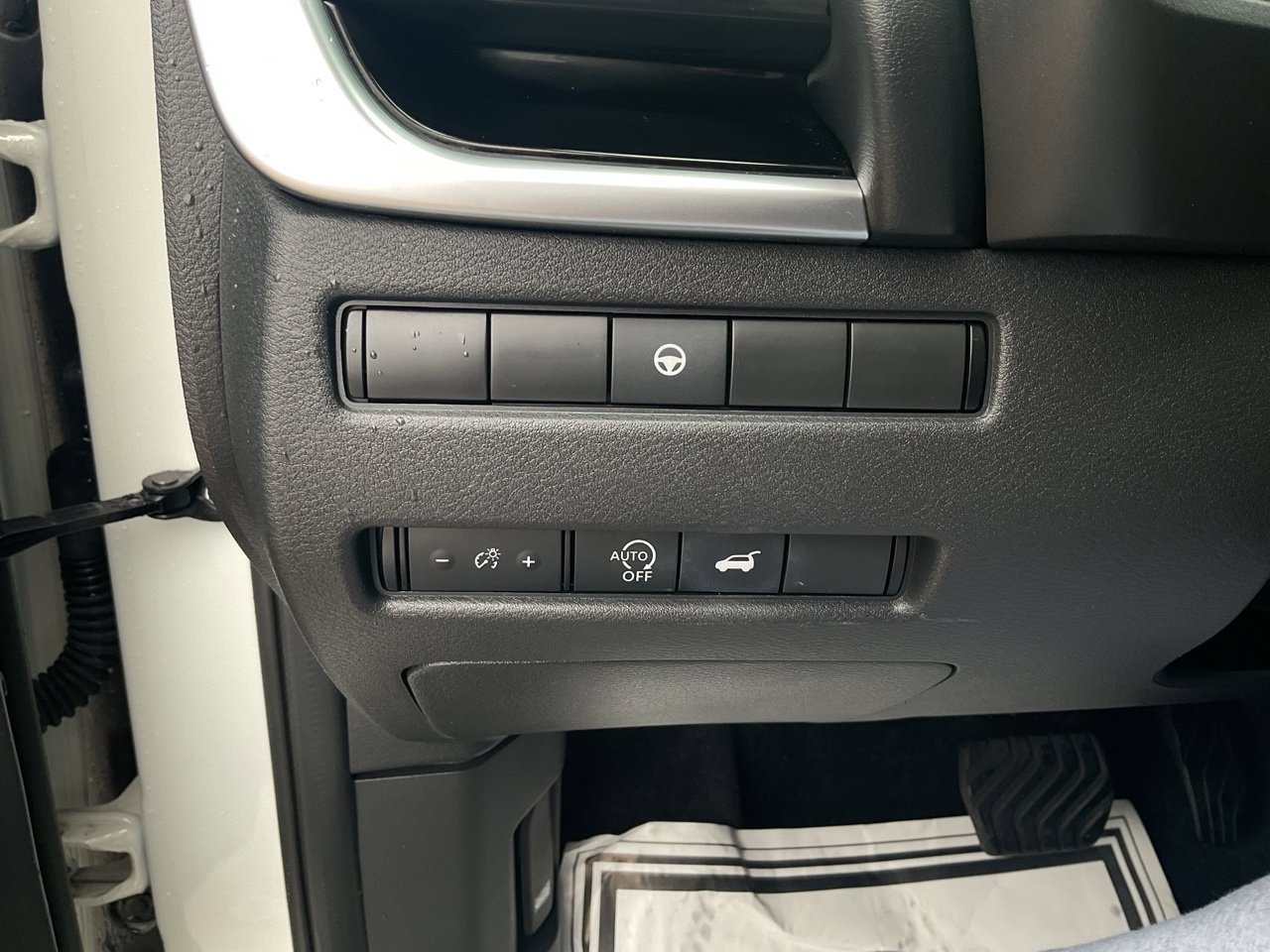 Used 2023 Nissan Rogue SL w/ SL Premium Package FWD image 21