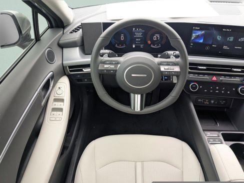 New 2026 Hyundai Sonata SEL FWD image 18