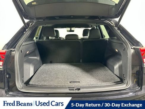 Used 2023 Volkswagen Atlas Cross Sport SE AWD/4WD image 32