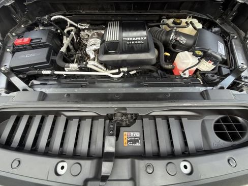 Used 2021 Chevrolet Silverado 1500 LT w/ Convenience Package II AWD/4WD image 33