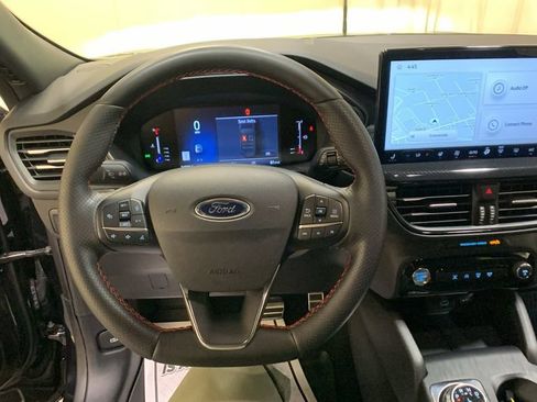 Used 2024 Ford Escape ST-Line w/ Tech Pack #1 AWD/4WD image 29