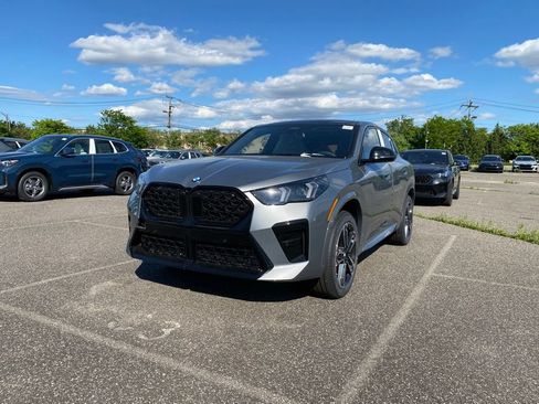 New 2026 BMW X2 xDrive28i w/ Technology Package AWD/4WD image 1