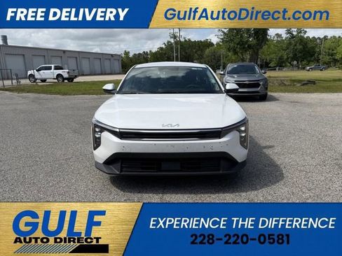 Used 2025 Kia K4 LXS FWD image 2