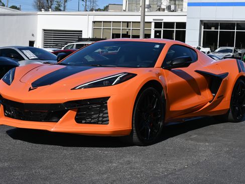 Used 2023 Chevrolet Corvette Z06 image 6