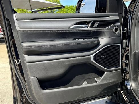 New 2026 Jeep Grand Wagoneer Limited AWD/4WD image 10