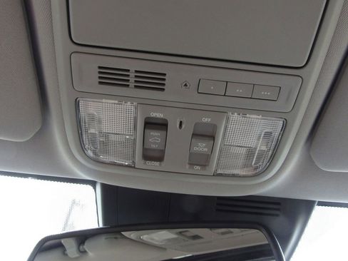 Used 2020 Honda CR-V EX-L image 31