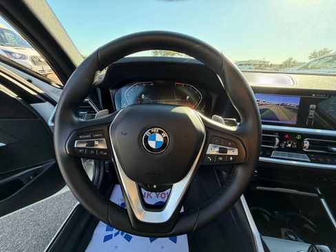 Used 2020 BMW 330i Sedan w/ Premium Package image 21