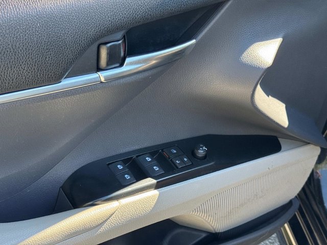 Used 2019 Toyota Camry SE w/ Audio Package FWD image 26