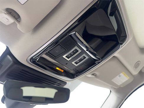 Used 2022 Land Rover Range Rover Velar R-Dynamic S image 74