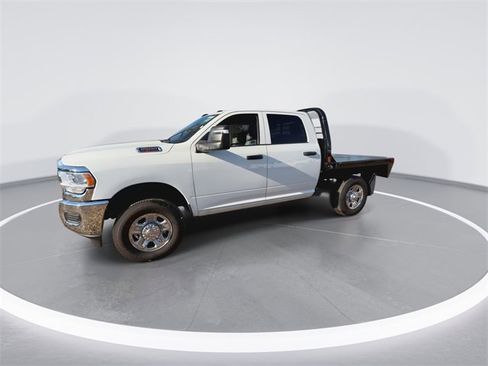 New 2024 RAM 2500 Tradesman w/ Chrome Appearance Group image 4