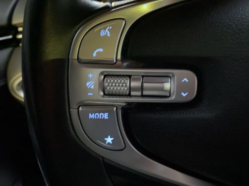 Used 2022 Genesis GV70 2.5T w/ Select Package image 27