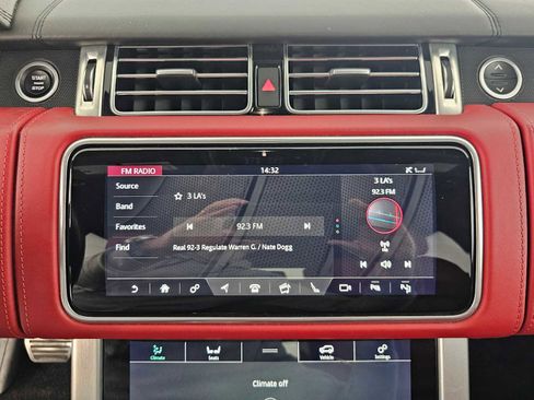 Used 2020 Land Rover Range Rover Autobiography image 25