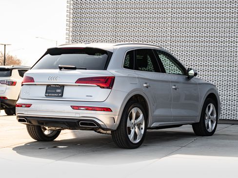 Certified 2023 Audi Q5 2.0T Premium Plus AWD/4WD image 4