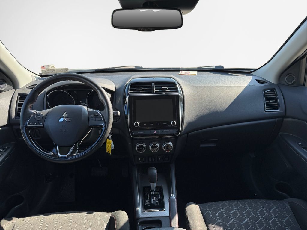 Used 2023 Mitsubishi Outlander Sport AWD image 22