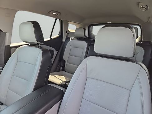 Used 2022 GMC Terrain SLT AWD/4WD image 10