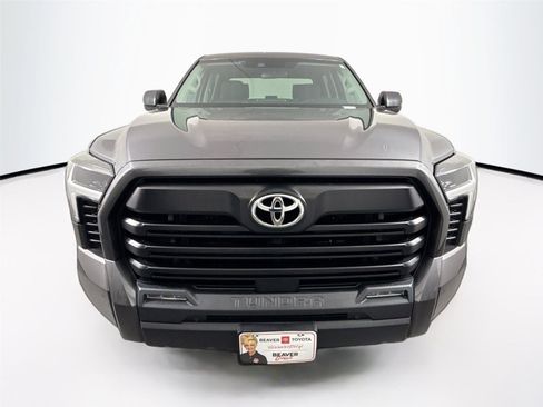 Used 2022 Toyota Tundra SR5 image 3