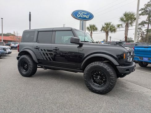 New 2025 Ford Bronco Big Bend w/ Black Diamond Package image 2