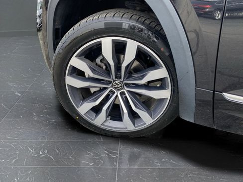 Used 2021 Volkswagen Atlas Cross Sport SEL Premium image 41