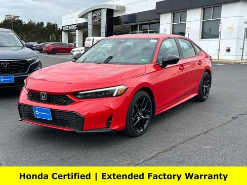 Used 2025 Honda Civic Sport image 4