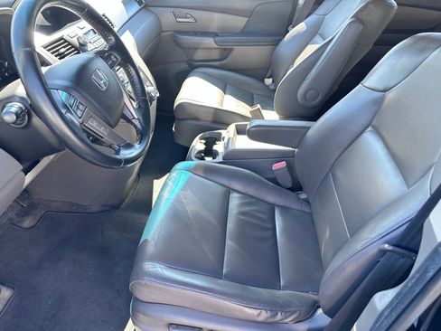 Used 2012 Honda Odyssey Touring image 5